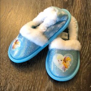 Frozen slippers